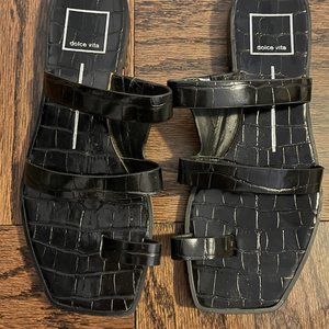 Dolce Vita Black Sandles